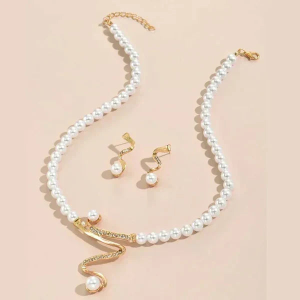 Maëva | Parure Collier et Boucles d'Oreilles en Perles Naturelles