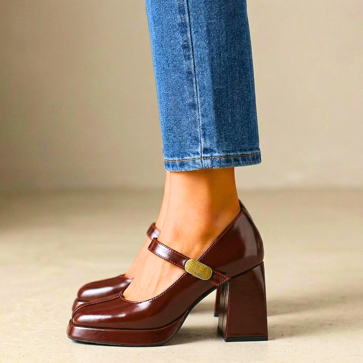 Gaëlane - Escarpins Vintage en Cuir à Talon Carré
